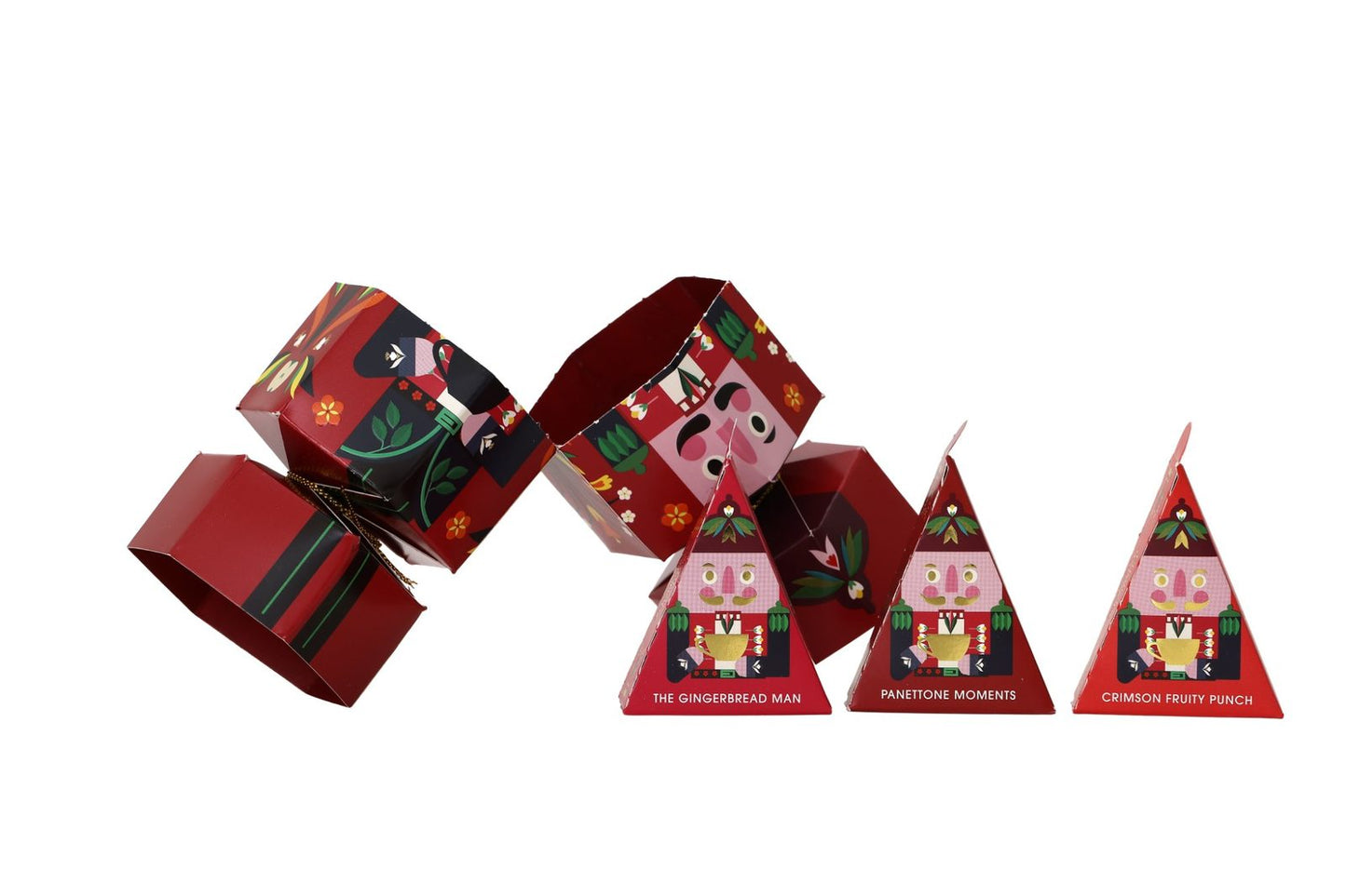 Avattu keksi ja kolme pyramidirasiaa nimillä