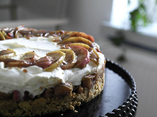 Gluteeniton omenakakku