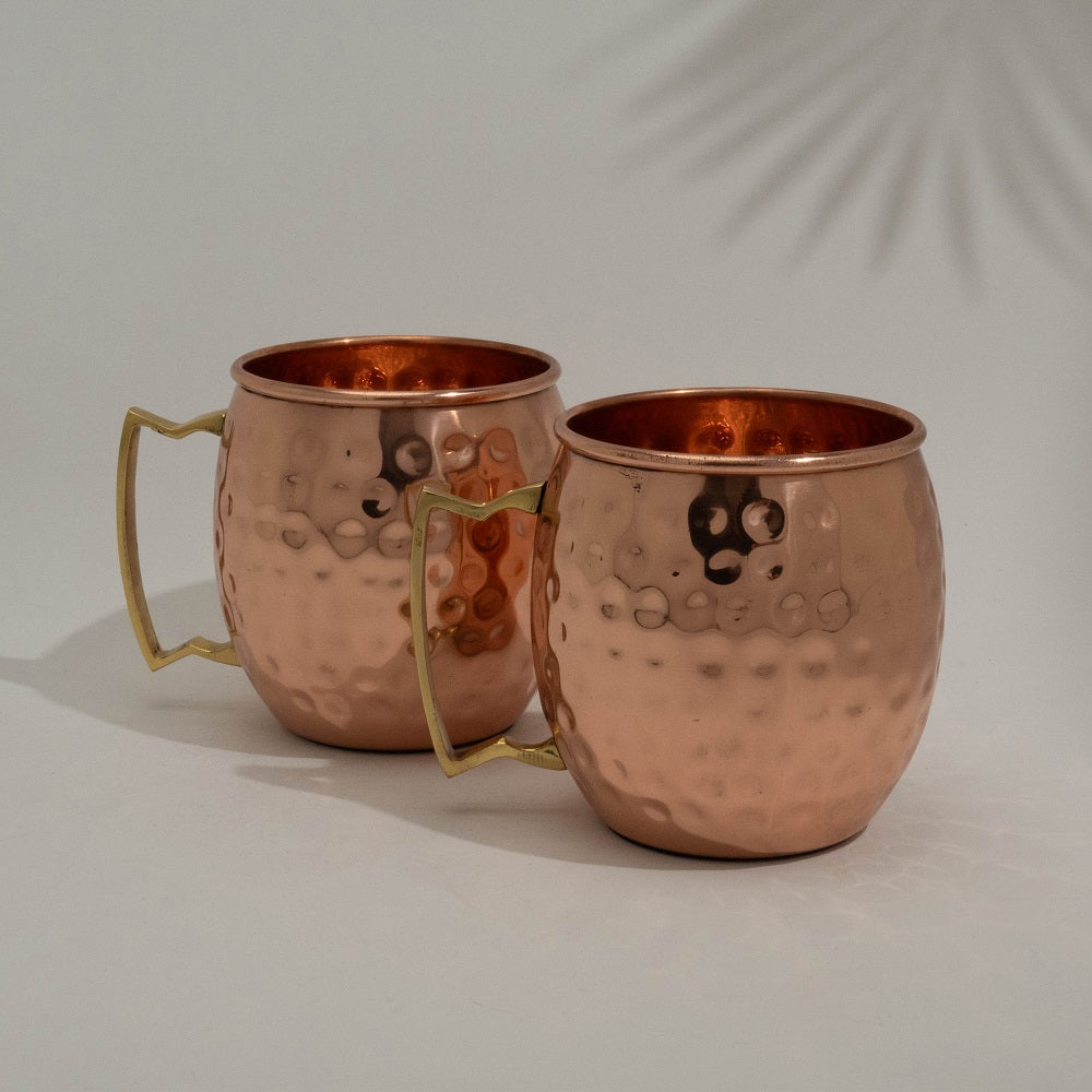 Ayurveda Specialist kuparinen mukisetti, 2 isoa kahvallista mukia, taottu pinta