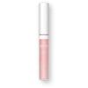 Lavera Juicy Lips Oil Huuliöljy; vaaleanpunainen tuubi Lavera Juicy Lips Oil -huuliöljylle kiiltäväpinnalla ja valkoisella muovikorkilla, keskitettynä yksiväriselle valkoiselle taustalle; lieriön muotoinen pakkaus näyttää Lavera-logon ja tuotetiedot pienellä modernilla valkoisella tekstillä; ei ihmisiä tai muita esineitä kuvassa; etiketti kertoo ravitsevasta koostumuksesta.