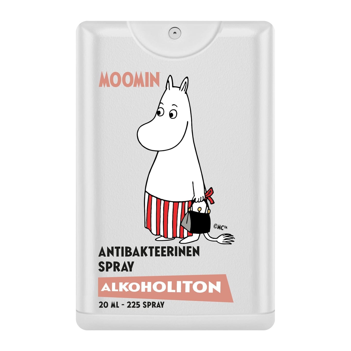 Moomin Alkoholiton Antibakteerinen Käsisuihke; valkoinen suihkepullo, jossa piirroshahmo punaraidallisissa housuissa pitämässä pientä mustaa laukkua; pullo suorakaiteen muotoinen pyöristetyin reunoin, kiiltäväpintainen; luettavassa etiketissä teksti Moomin Antibakteerinen Spray Alkoholiton 20 ml - 225 spray; tausta vaalea ja neutraali, tuote keskellä, ei ihmisiä tai käsiä.