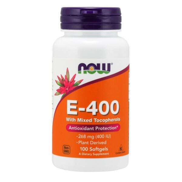 Now Foods E-400; valkoinen, lieriön muotoinen ja mattapintainen muovipurkki; etiketissä oranssi-violetti väritys, kukkakuvio ja lihavoitu groteskiteksti "NOW E-400 With Mixed Tocopherols"; pienempää valkoista ja oranssia tekstiä antioksidanttisuojasta; sisältää 100 pehmeäkapselia; neutraali tausta.