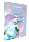 Hidasta Elämää Sielun Sopukoita Lahjaboksi; kirja tekstillä "Sielun sopukoita tässä hetkessä riittävää" kirjoittajalta Susanna Jussila, suorakulmainen muoto, pehmeä pastellisävyinen vesiväriabstrakti kansi vaaleanpunaisin, sinisin ja violetein sävyin, mattapintainen; nimeke ja tekijän nimi painettu tyylikkäällä käsialafontilla; ei näkyvää pakkausta; kirja vaalealla taustalla suoraan edestä kuvattuna.