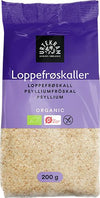 Urtekram Luomu Psyllium; 200 g:n pussi luomu-psylliumkuorta violetilla etiketillä ja erilaisin sertifiointimerkein etuosassa; pakkaus on suorakulmainen mattapinnalla, pääosin violetti ja valkoinen; lihavoitu groteskikirjasin esittää brändinimen ja tuotetiedot; pussi seisoo pystyssä valkoisella taustalla, ei ihmisiä tai käsiä näkyvissä.