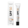 Madara Plant Stem Cell Ultra-Shield SPF50 Aurinkovoide kasvoille, nude-sävy; valkoinen tuubi ja vastaava pakkaus oranssein ja mustin tekstein, merkitty puhtaaksi mineraaliseksi aurinkosuojaksi kasvien kantasoluteknologialla; molemmat suorakulmaisia ja mattapintaisia; moderni versaalikirjasin; ei ihmisiä tai rekvisiittaa, valkoinen tausta, edestäpäin kuvattu studiokuva.